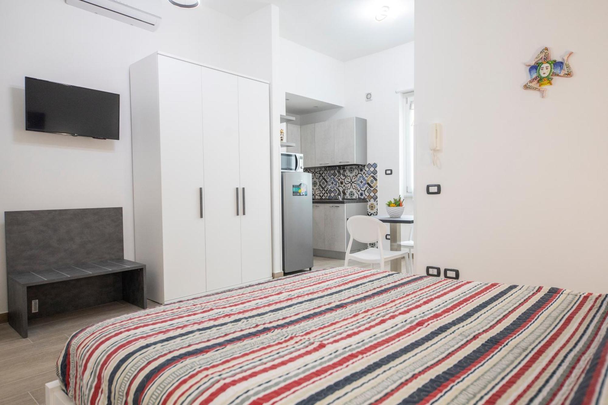 Trinacria Apartments Cefalu Exterior photo